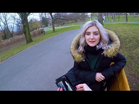 ❤️ Ale i ka ʻume wela a kahi malihini no ke kālā - blowjob ma ka paka na Eva Elfie ️ Porn video ia makou